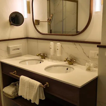 Classic Meranerhof Hotel 4*
