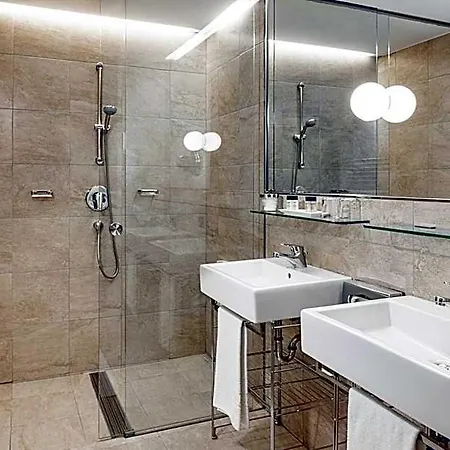 Готель Classic Meranerhof 4*