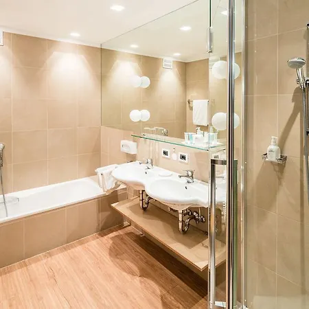 Готель Classic Meranerhof 4*